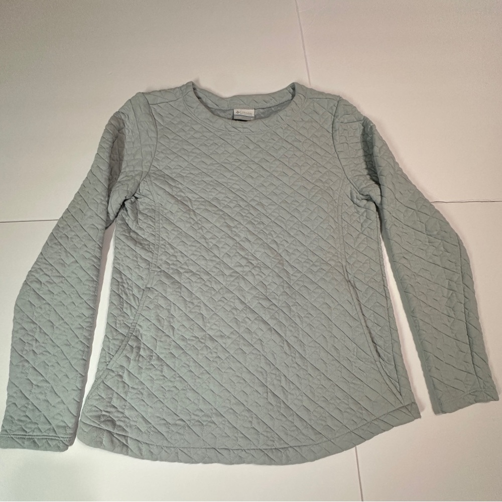 Ladies Quilted Gray Sweatshirt